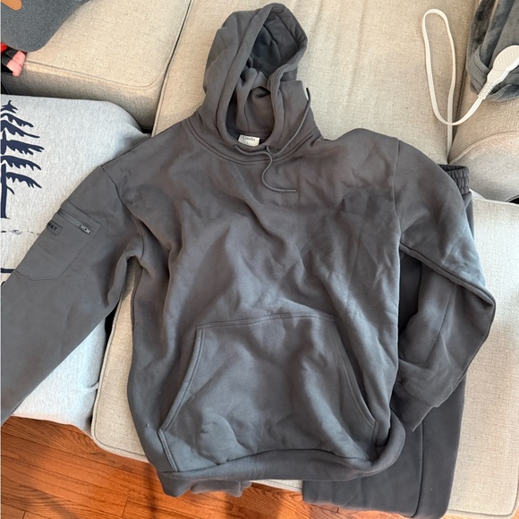 Comfort Airplane Mode Travel Sweatpants and Hoodie in Steel Grey - Picture 3 of 10